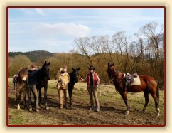 Společné foto našeho "zvěřince" i s lidským osazenstvem