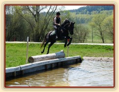 Carthago, voda je velký bubák, tam se musí skočit pořádně z vysoka:-)