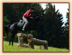 Carthago a skok přes větší kolmák ze svahu