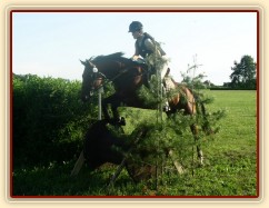 Trénink terénních skoků, skok přes špulku