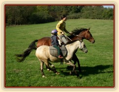 Anča na Greisy na vyjížďce ve cvalu