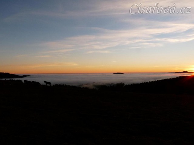 Svítání, začátek listopadu