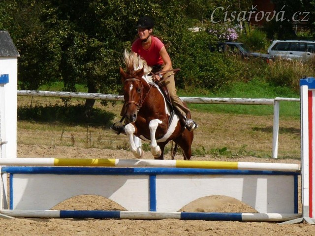 Září 2009, první trénink na barevných překážkách