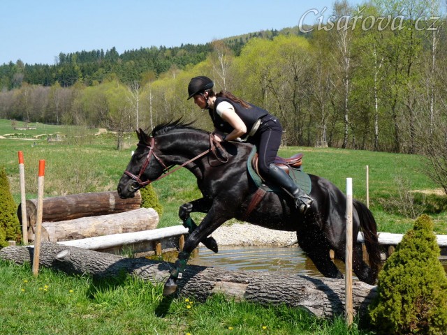 Carthago, výskok z vody