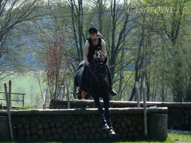 Carthago, skok přes metr dříví