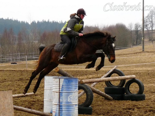 Monty a jeho první samostatné skoky