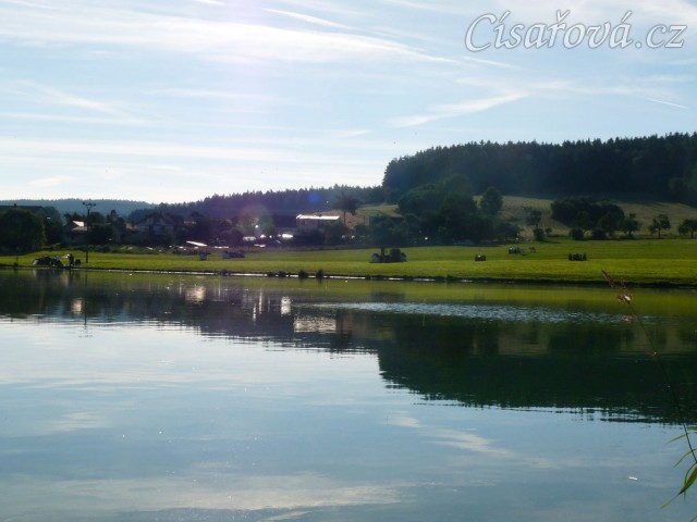 Humpolecké závodiště, terénní skoky u rybníka