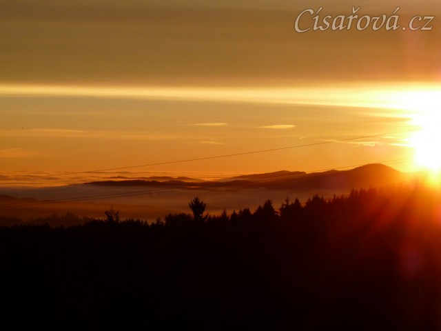 Podzimní východ slunce