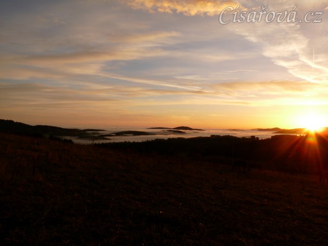 Podzimní východ slunce