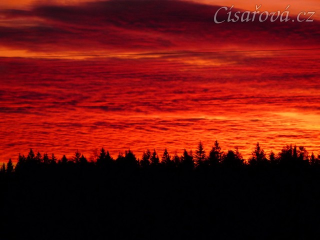 Zimní východ slunce