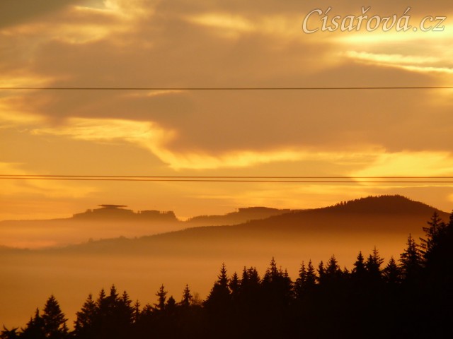 Mlhavá podzimní rána