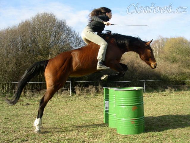 Skok bez sedla a "řízení", jaro 2007
