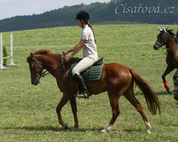 Janek se připravuje na svůj první parkur
